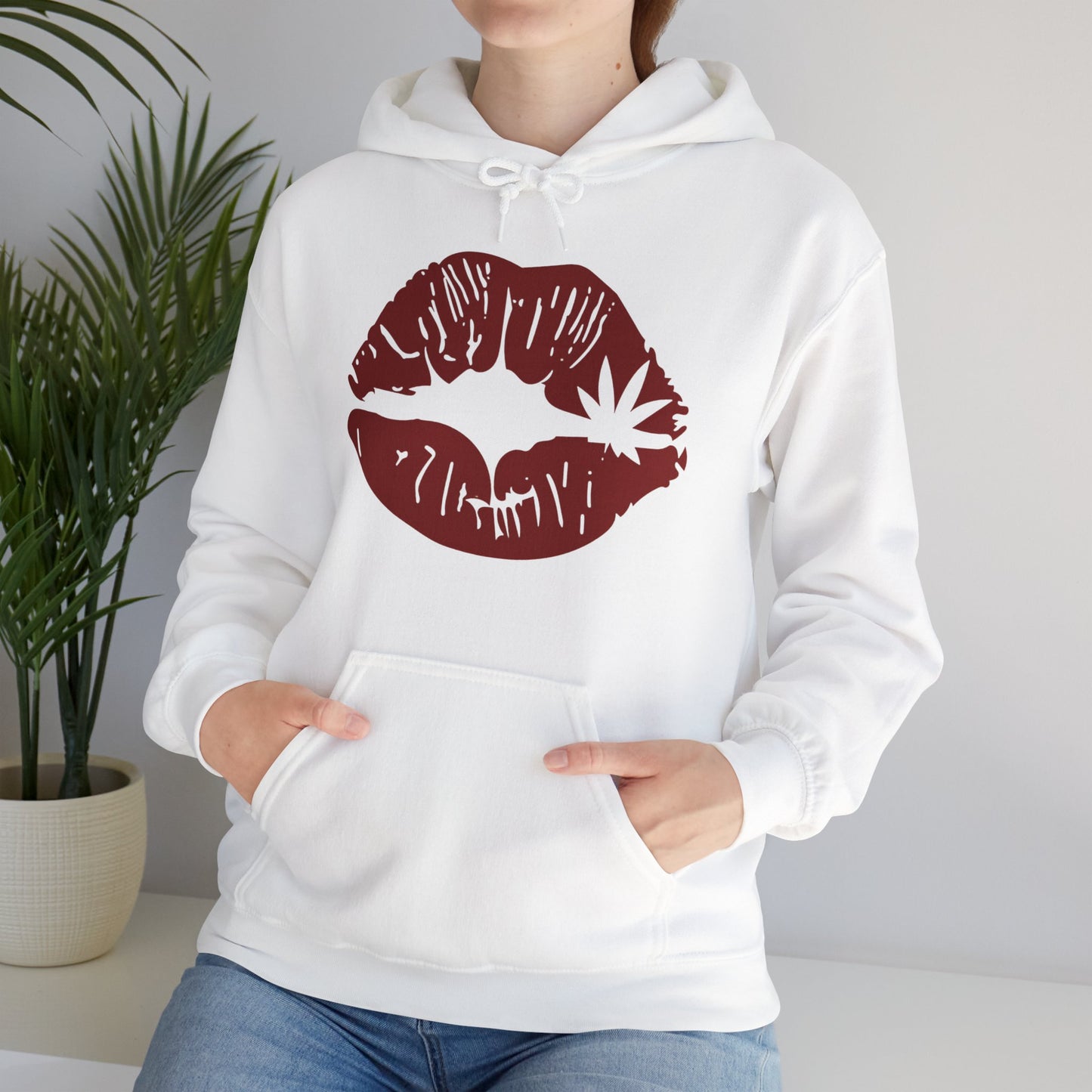 Weed kiss Unisex Heavy Blend™ Hooded Sweatshirt